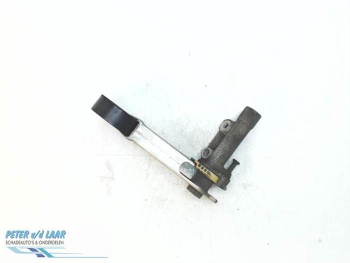 Gebruikte Spanner multiriem Mini Mini (R56) 1.6 16V Cooper Prijs € 40,00 Margeregeling aangeboden door Autodemontage van de Laar