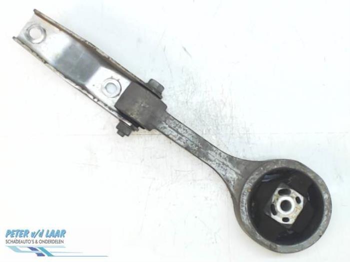 Gebruikte Versnellingsbak Steun Volkswagen Fox (5Z) 1.2 Prijs € 30,00 Margeregeling aangeboden door Autodemontage van de Laar