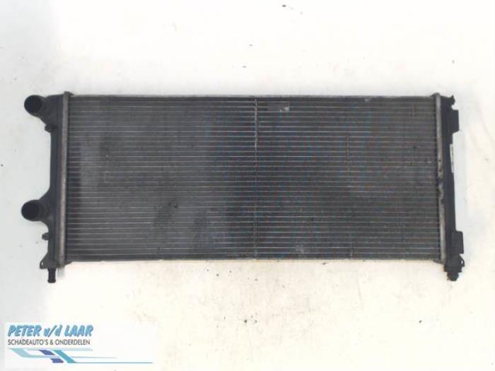 Gebruikte Radiateur Fiat Doblo Cargo (223) 1.3 D 16V Multijet Prijs € 35,00 Margeregeling aangeboden door Autodemontage van de Laar