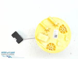 Gebruikte Tank element Pomp Renault Scénic IV (RFAJ) 1.5 Energy dCi 110 Prijs € 125,00 Margeregeling aangeboden door Autodemontage van de Laar