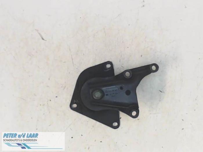 Gebruikte Motorsteun Seat Arosa (6H1) 1.4 MPi Prijs € 35,00 Margeregeling aangeboden door Autodemontage van de Laar