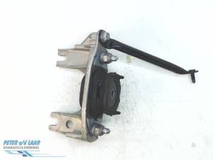 Gebruikte Motorsteun Smart Forfour (453) 0.9 TCE 12V Prijs € 50,00 Margeregeling aangeboden door Autodemontage van de Laar