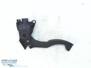 Gebruikte Gaspedaal Smart Forfour (453) 0.9 TCE 12V Prijs € 60,00 Margeregeling aangeboden door Autodemontage van de Laar