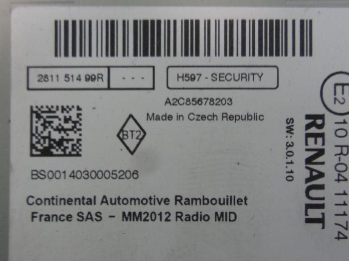 Radio van een Renault Twingo III (AH) 1.0 SCe 70 12V 2015