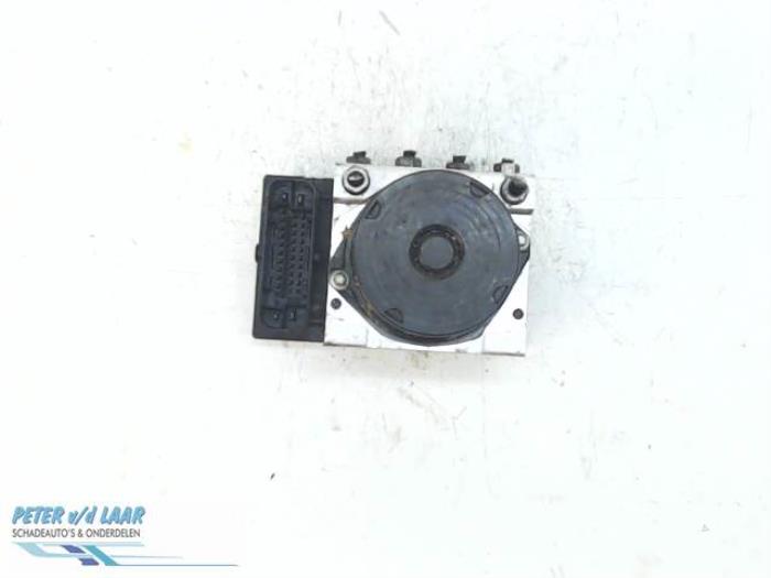 Gebruikte ABS Pomp Skoda Fabia II (5J) 1.2i Prijs € 180,00 Margeregeling aangeboden door Autodemontage van de Laar
