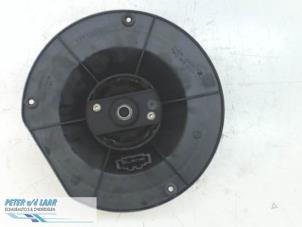 Gebruikte Chaufage Ventilatiemotor Volkswagen Sharan (7M8/M9/M6) Prijs € 50,00 Margeregeling aangeboden door Autodemontage van de Laar