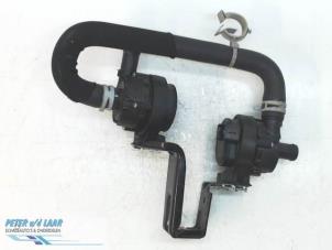 Gebruikte Waterpomp Renault Master III (EV/HV/UV/VA/VB/VD/VF/VG/VJ) 2.3 dCi 170 16V Prijs € 96,80 Inclusief btw aangeboden door Autodemontage van de Laar