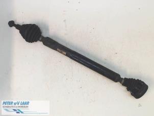 Gebruikte Cardanas rechts-voor (VWA) Volkswagen Passat (3C2) 1.6 FSI 16V Prijs € 50,00 Margeregeling aangeboden door Autodemontage van de Laar