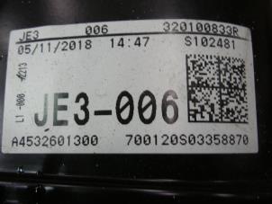 Gebruikte Versnellingsbak Renault Twingo III (AH) 1.0 SCe 70 12V Prijs € 600,00 Margeregeling aangeboden door Autodemontage van de Laar