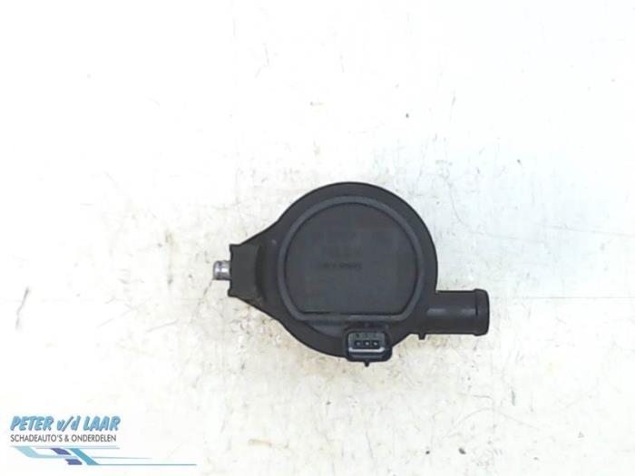 Gebruikte Waterpomp Renault Trafic (1FL/2FL/3FL/4FL) 1.6 dCi 140 Twin Turbo Prijs € 40,00 Margeregeling aangeboden door Autodemontage van de Laar