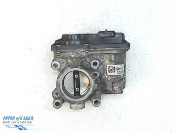 Gebruikte Gasklephuis Dacia Logan MCV II/III/Sandero Wagon 0.9 TCE 12V Prijs € 125,00 Margeregeling aangeboden door Autodemontage van de Laar
