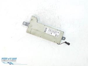 Gebruikte Antenne Versterker Mercedes C Combi (S203) Prijs op aanvraag aangeboden door Autodemontage van de Laar