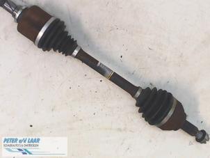 Gebruikte Steekas links-voor Renault Trafic (1FL/2FL/3FL/4FL) 1.6 dCi 115 Prijs € 200,00 Margeregeling aangeboden door Autodemontage van de Laar