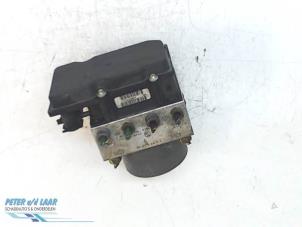 Gebruikte ABS Pomp Renault Modus/Grand Modus (JP) 1.2 16V Eco Prijs € 120,00 Margeregeling aangeboden door Autodemontage van de Laar