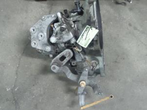 Gebruikte Versnellingsbak Opel Corsa D 1.3 CDTi 16V ecoFLEX Prijs € 650,00 Margeregeling aangeboden door Autodemontage van de Laar