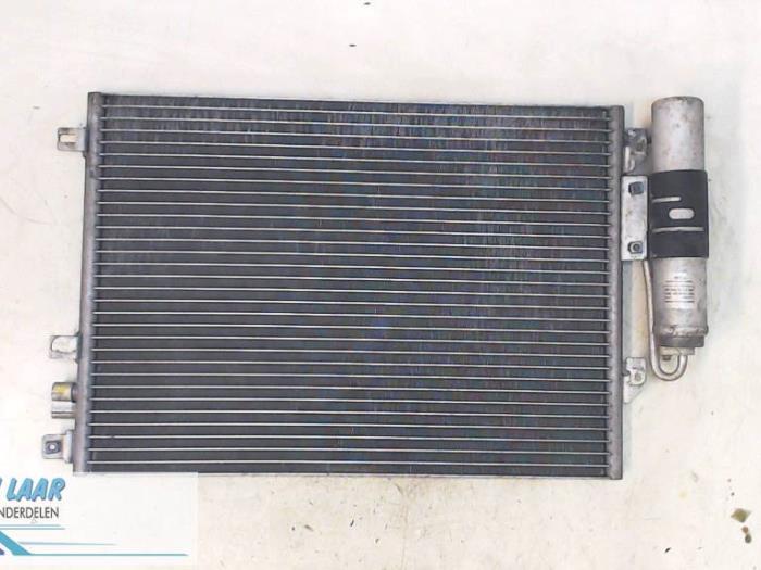 Gebruikte Radiateur Airco Renault Clio II (BB/CB) 1.4 16V Prijs € 70,00 Margeregeling aangeboden door Autodemontage van de Laar