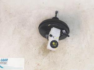 Gebruikte Rembekrachtiger Dacia Sandero II 1.5 dCi 90 Prijs € 140,00 Margeregeling aangeboden door Autodemontage van de Laar