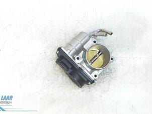 Gebruikte Gasklephuis Dacia Lodgy (JS) 1.6 Sce 100 16V Prijs op aanvraag aangeboden door Autodemontage van de Laar