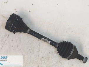 Gebruikte Cardanas links-voor (VWA) Volkswagen Polo V (6R) 1.6 TDI 16V 90 Prijs op aanvraag aangeboden door Autodemontage van de Laar