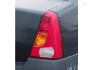 Gebruikte Achterlicht rechts Dacia Logan (LS) 1.4 Prijs € 40,00 Margeregeling aangeboden door Autodemontage van de Laar