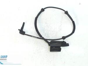 Gebruikte Sensor ABS Nissan NV 300 1.6 dCi 125 Prijs op aanvraag aangeboden door Autodemontage van de Laar