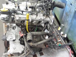 Gebruikte Motor Renault Clio III (BR/CR) 1.2 16V Tce Prijs € 600,00 Margeregeling aangeboden door Autodemontage van de Laar