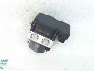 Gebruikte ABS Pomp Dacia Duster (SR) 1.6 16V 4x4 Prijs op aanvraag aangeboden door Autodemontage van de Laar