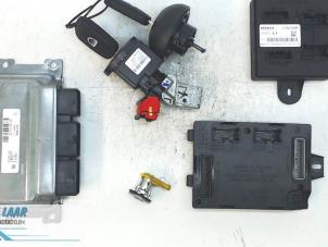 Gebruikte Computer Motormanagement Dacia Duster (SR) 1.6 16V 4x4 Prijs € 484,00 Inclusief btw aangeboden door Autodemontage van de Laar