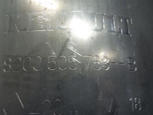 Gebruikte Uitlaat Einddemper Renault Kangoo/Grand Kangoo (KW) 1.5 dCi 110 Prijs op aanvraag aangeboden door Autodemontage van de Laar