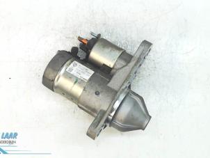 Gebruikte Startmotor Renault Laguna III Estate (KT) 2.0 16V Prijs € 70,00 Margeregeling aangeboden door Autodemontage van de Laar