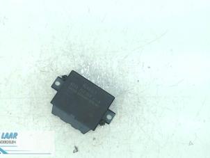 Gebruikte Module PDC Renault Clio III (BR/CR) 1.2 16V Tce Prijs op aanvraag aangeboden door Autodemontage van de Laar