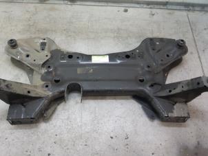 Gebruikte Subframe Renault Master III (EV/HV/UV/VA/VB/VD/VF/VG/VJ) 2.3 dCi 135 16V FWD Prijs € 200,00 Margeregeling aangeboden door Autodemontage van de Laar