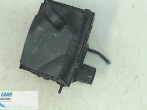 Gebruikte Luchtfilterhuis Renault Master III (FV) 2.3 dCi 125 16V FWD Prijs € 121,00 Inclusief btw aangeboden door Autodemontage van de Laar