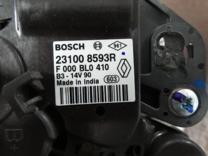 Gebruikte Dynamo Renault Clio IV (5R) 1.2 16V Prijs € 125,00 Margeregeling aangeboden door Autodemontage van de Laar