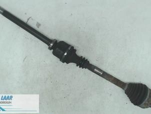 Gebruikte Homokineetas rechts-voor Renault Espace (JK) 2.2 dCi 16V Prijs € 50,00 Margeregeling aangeboden door Autodemontage van de Laar