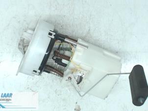 Gebruikte Benzinepomp Ford Fiesta 6 (JA8) 1.6 16V Sport Prijs € 50,00 Margeregeling aangeboden door Autodemontage van de Laar