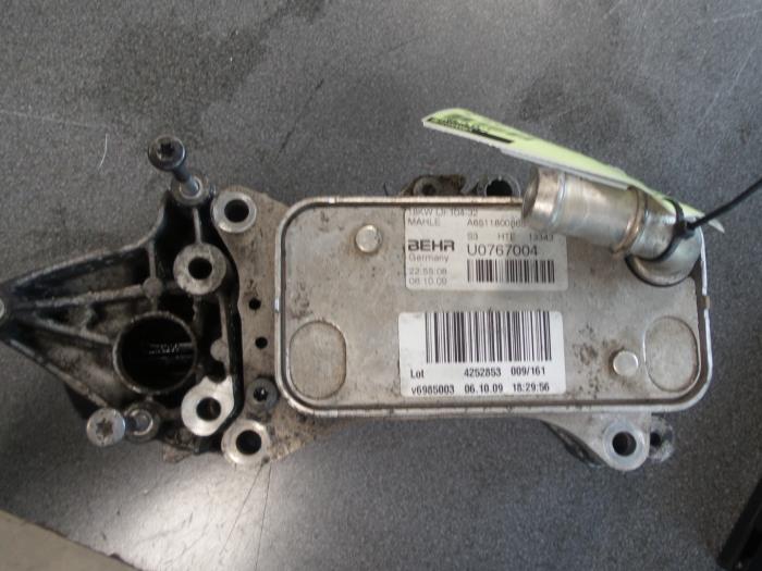 Gebruikte Oliekoeler Renault Trafic (1FL/2FL/3FL/4FL) 1.6 dCi 140 Twin Turbo Prijs € 70,00 Margeregeling aangeboden door Autodemontage van de Laar