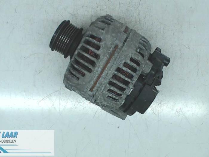 Gebruikte Alternator Audi A3 (8L1) 1.6 Prijs € 50,00 Margeregeling aangeboden door Autodemontage van de Laar