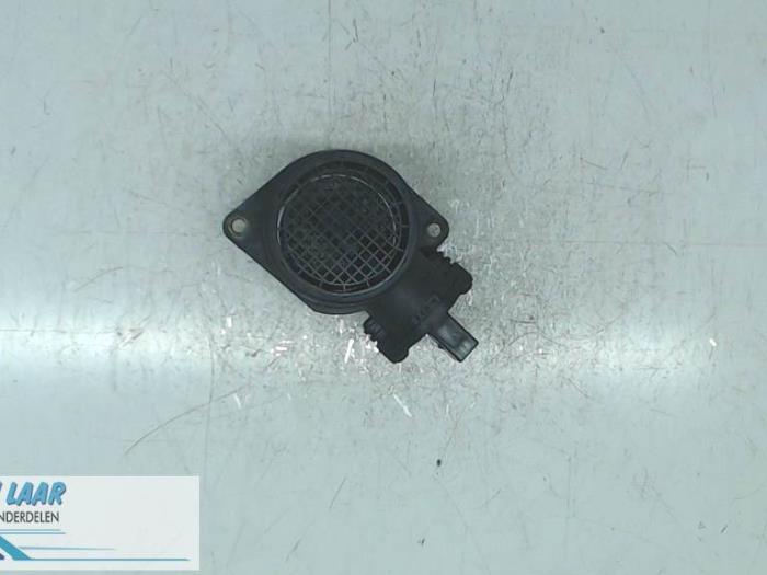Gebruikte Luchtmassameter Audi A4 (B6) 1.8 T 20V Prijs € 50,00 Margeregeling aangeboden door Autodemontage van de Laar