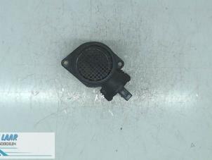 Gebruikte Luchtmassameter Audi A4 (B6) 1.8 T 20V Prijs € 50,00 Margeregeling aangeboden door Autodemontage van de Laar
