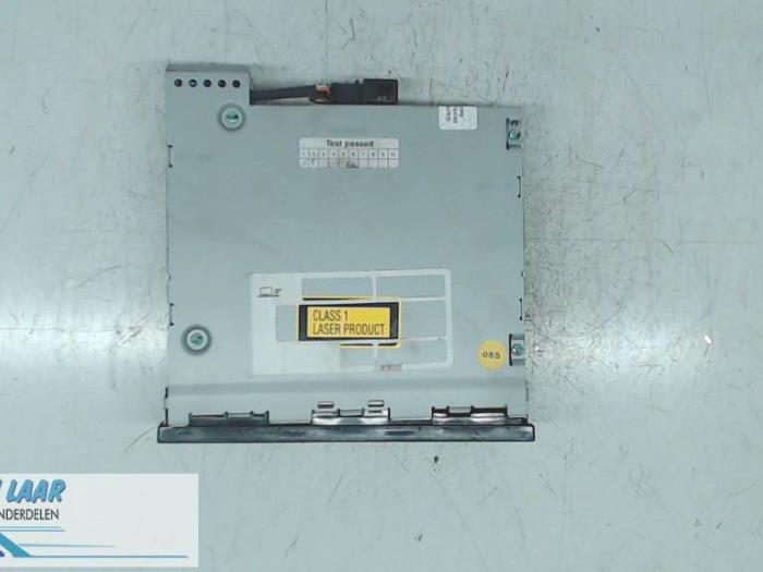 Gebruikte CD Speler Audi A4 (B6) 1.8 T 20V Prijs op aanvraag aangeboden door Autodemontage van de Laar