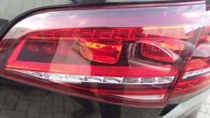 Gebruikte Achterlicht rechts Volkswagen Golf VII (AUA) 1.4 GTE 16V Prijs € 75,00 Margeregeling aangeboden door Autodemontage van de Laar