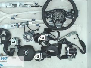 Gebruikte Airbag Set + Module Renault Espace (RFCJ) 1.8 Energy Tce 225 Prijs € 1.500,00 Margeregeling aangeboden door Autodemontage van de Laar