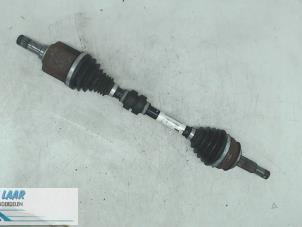 Gebruikte Steekas links-voor Renault Kadjar (RFEH) 1.5 Blue dCi Prijs op aanvraag aangeboden door Autodemontage van de Laar