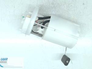 Gebruikte Benzinepomp Fiat Punto III (199) 0.9 TwinAir Turbo 100 Prijs € 80,00 Margeregeling aangeboden door Autodemontage van de Laar