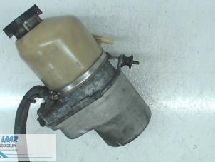 Gebruikte Stuurbekrachtiging Pomp Opel Astra H SW (L35) 1.7 CDTi 16V Prijs € 75,00 Margeregeling aangeboden door Autodemontage van de Laar