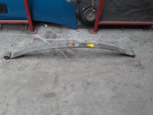 Gebruikte Veerblad achter Mercedes Sprinter 2t (901/902) 208 CDI 16V Prijs € 100,00 Margeregeling aangeboden door Autodemontage van de Laar