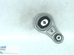 Gebruikte Motorsteun Renault Trafic (1FL/2FL/3FL/4FL) 1.6 dCi 115 Prijs op aanvraag aangeboden door Autodemontage van de Laar