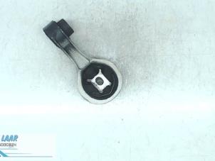 Gebruikte Motorsteun Renault Trafic (1FL/2FL/3FL/4FL) 1.6 dCi 115 Prijs op aanvraag aangeboden door Autodemontage van de Laar