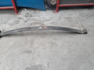 Gebruikte Bladveer achter Mercedes Sprinter 3t (903) 311 CDI 16V Prijs € 100,00 Margeregeling aangeboden door Autodemontage van de Laar